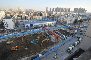 北京某地铁智慧工地安全帽识别应用